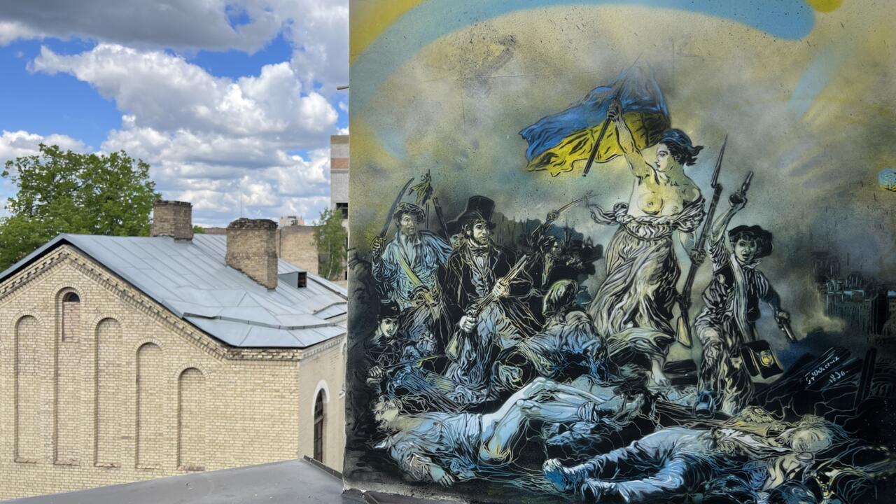 French street artist brings sketches of hope to Ukraine war zones